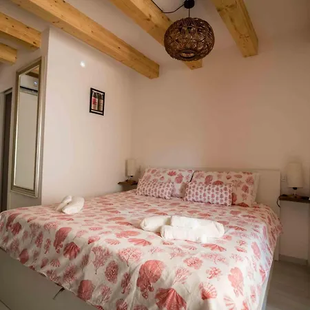 The Wine Guest house Castelbuono (Sicily)